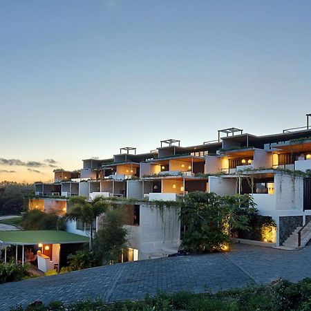 Telescope Resort Lombok Kuta  Eksteriør bilde